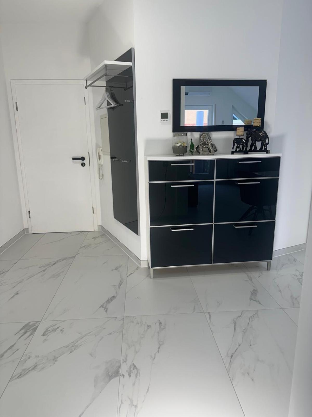 רויטלינגן Flexible, Schoene Und Gut Aussehende Feriensuite מראה חיצוני תמונה