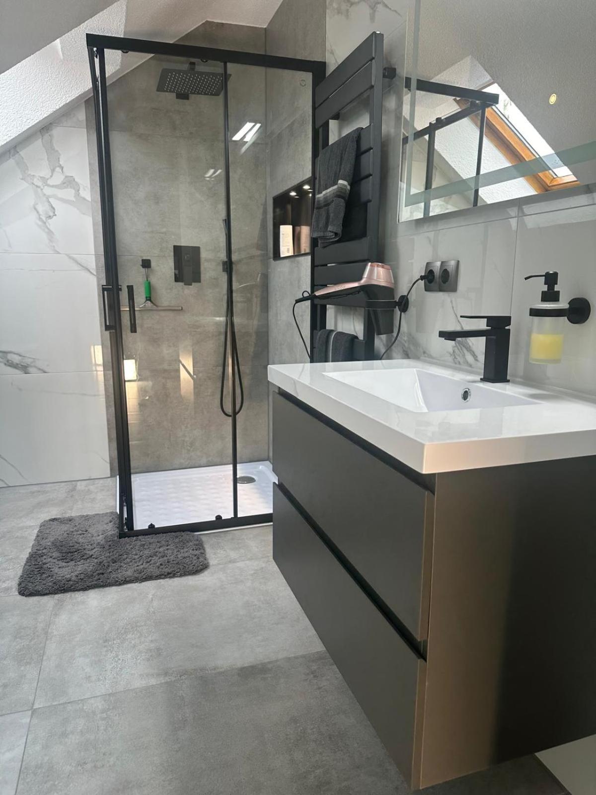 רויטלינגן Flexible, Schoene Und Gut Aussehende Feriensuite מראה חיצוני תמונה